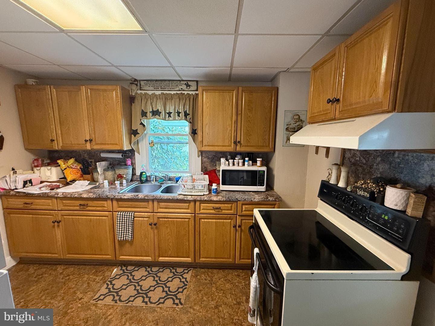 265 W 5th Street photo 6