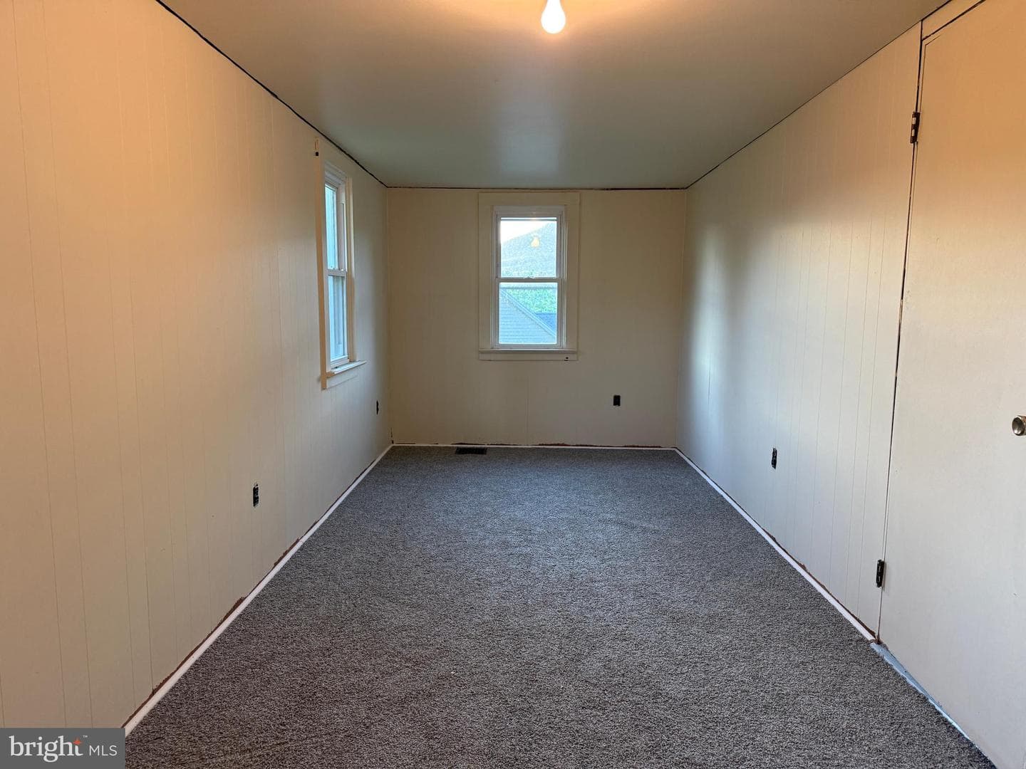 112 S Ridge Street photo 20