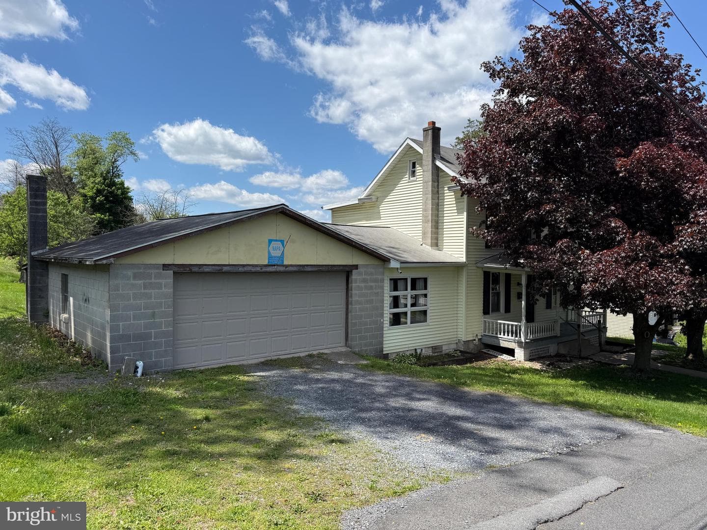 112 S Ridge Street photo 4