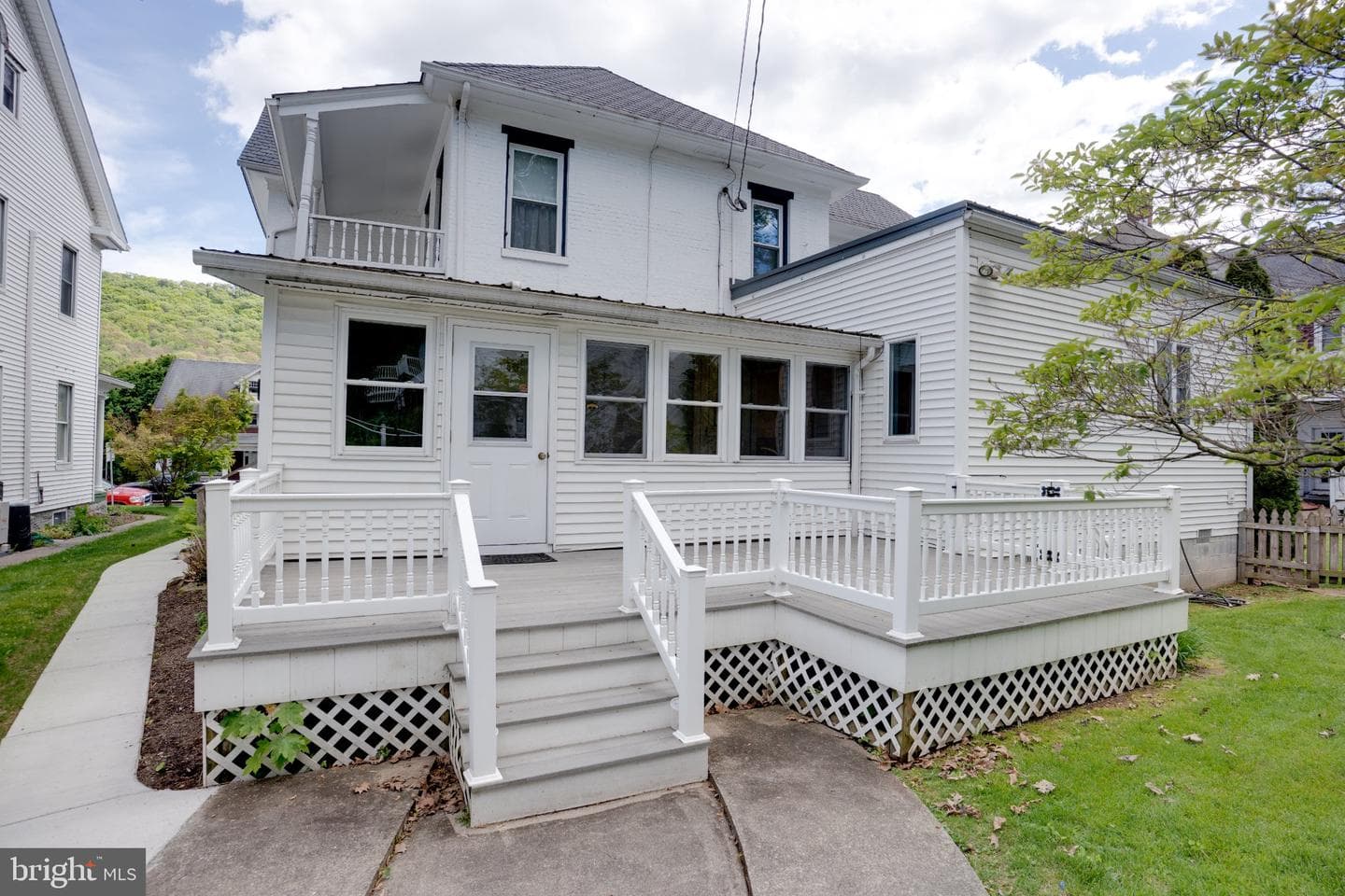 149 Walnut Street photo 4