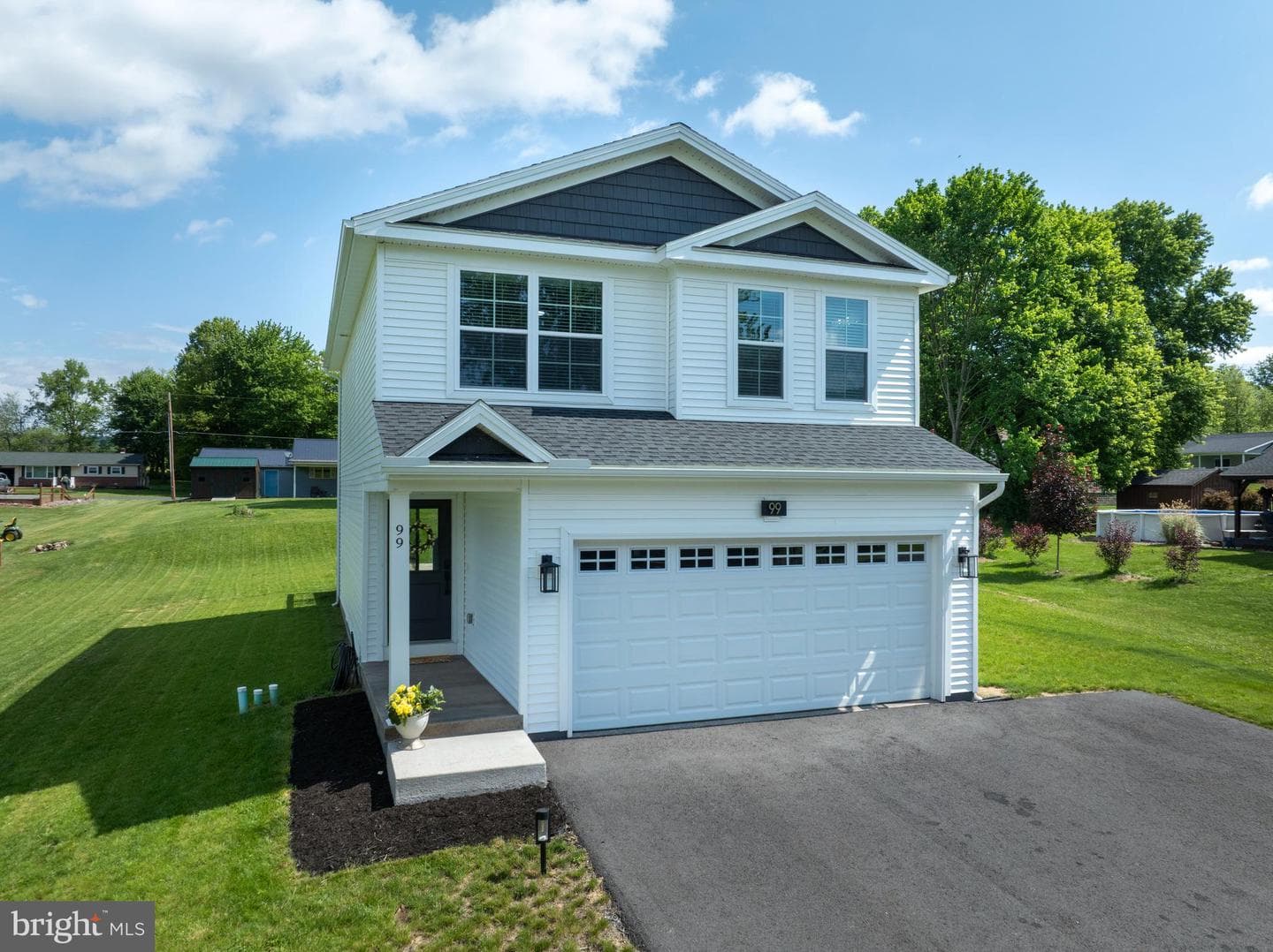 99 Hillside Drive
