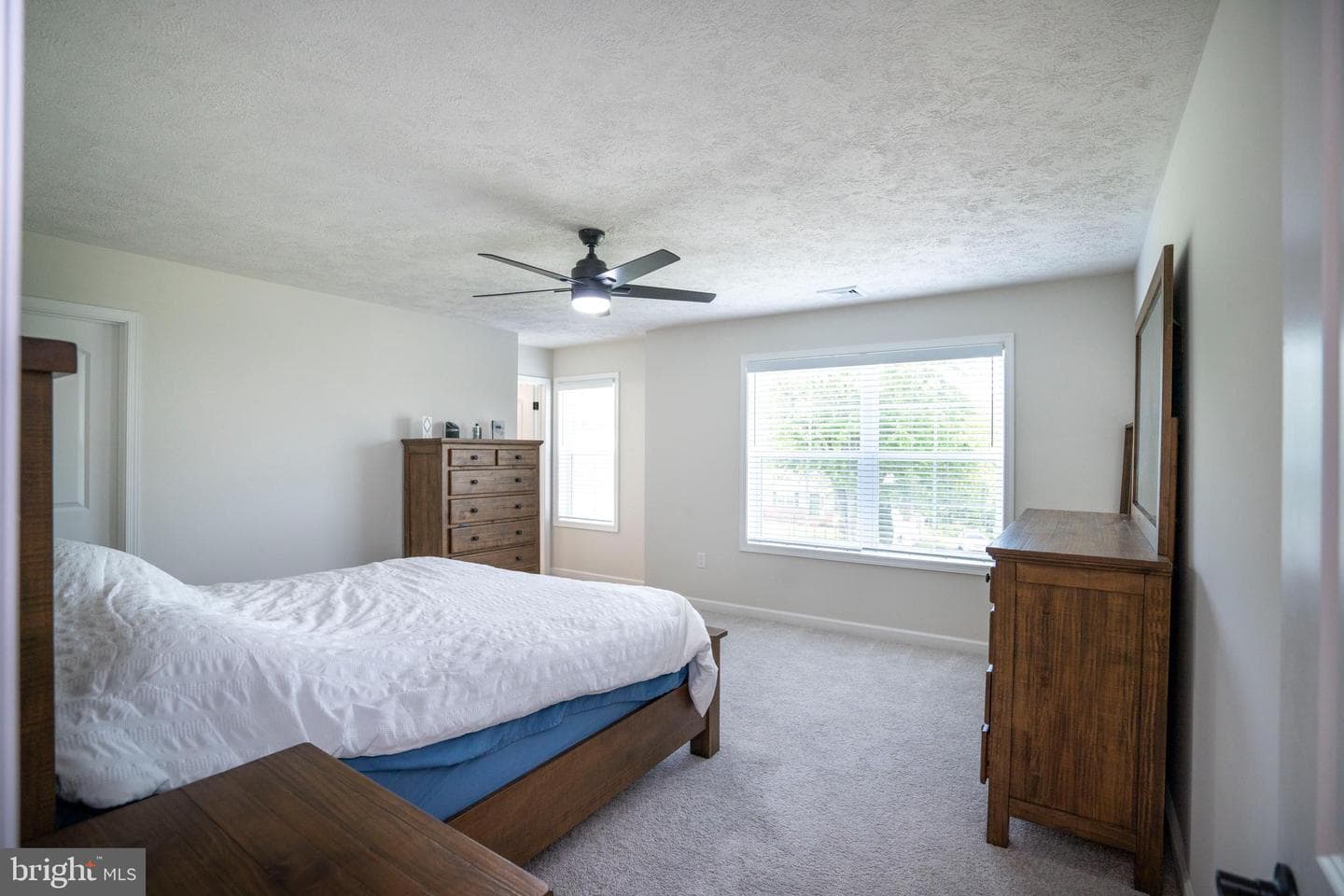 99 Hillside Drive photo 25