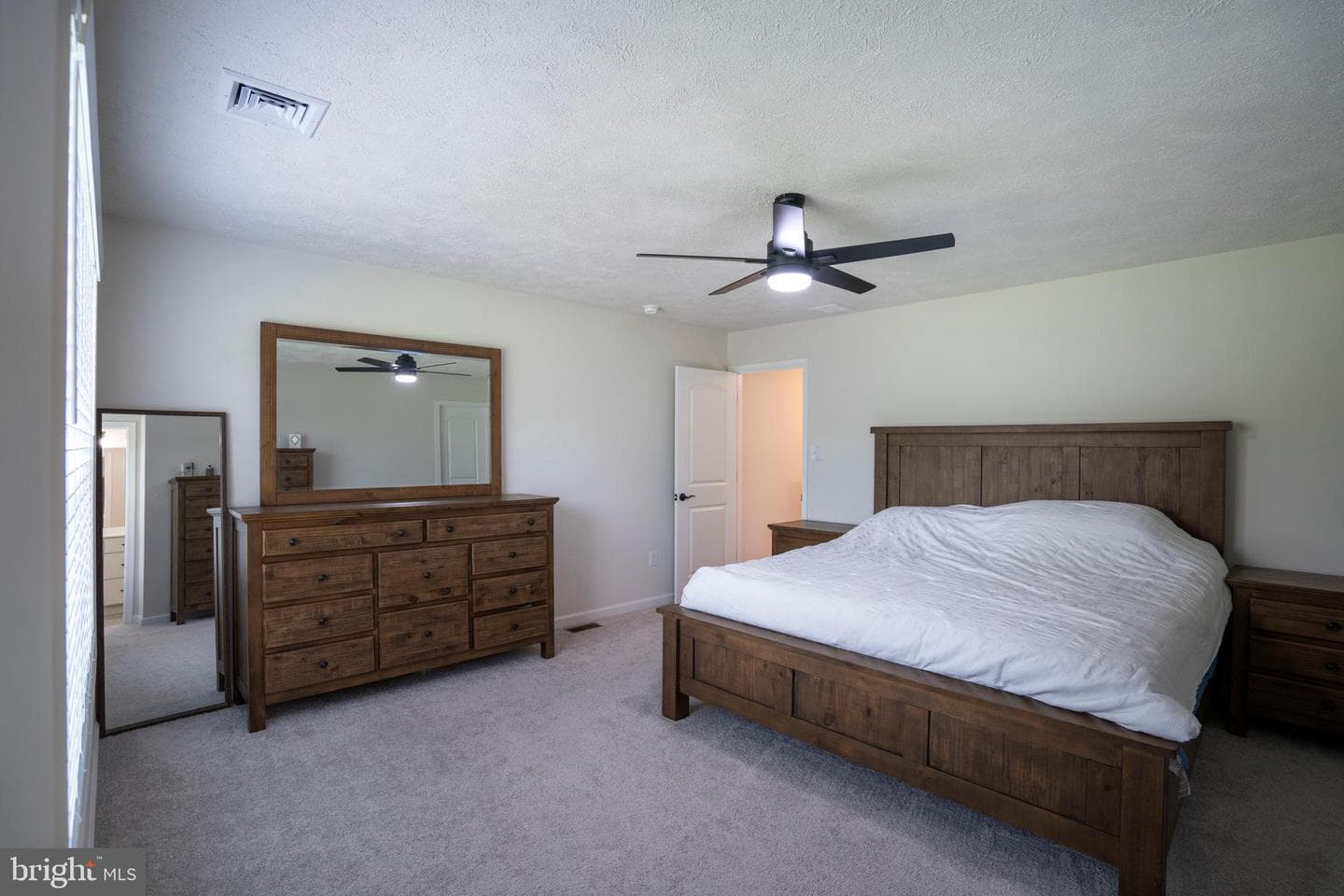 99 Hillside Drive photo 26