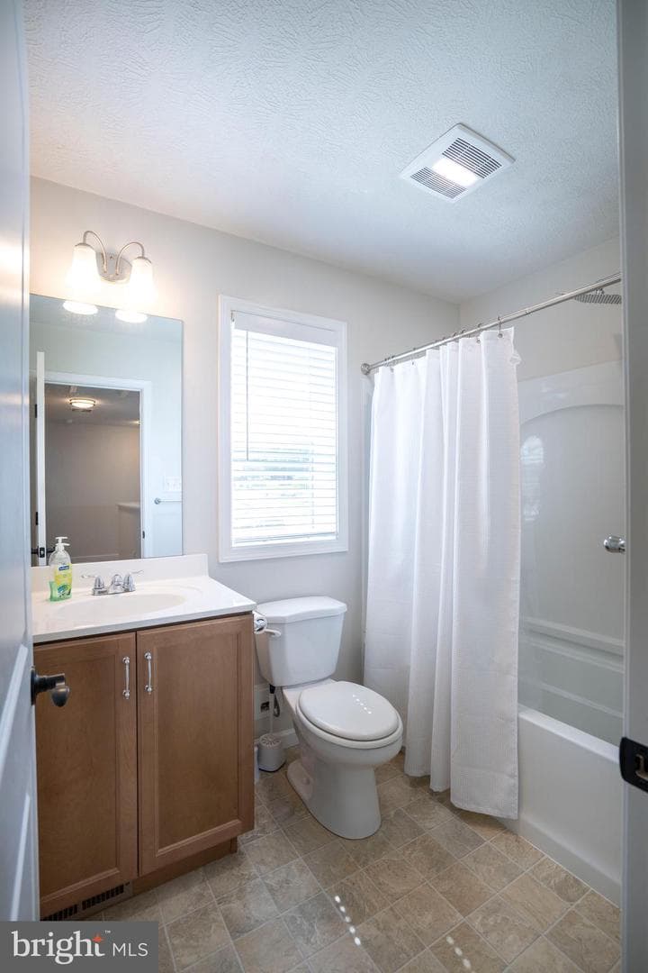 99 Hillside Drive photo 36