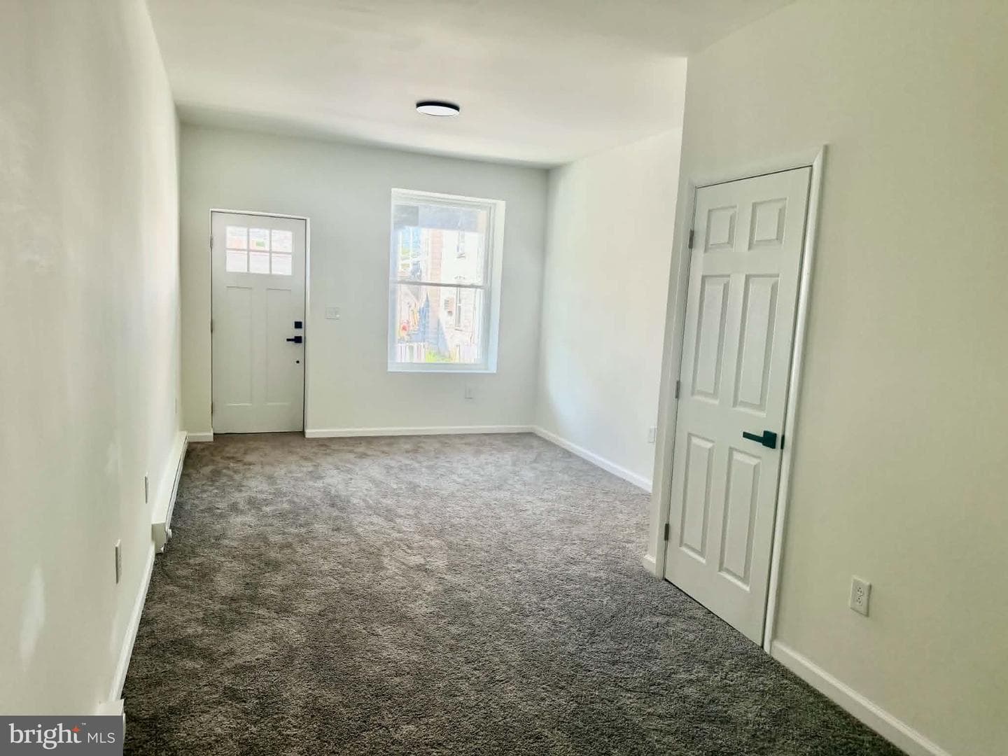 215 N Grand Street photo 6