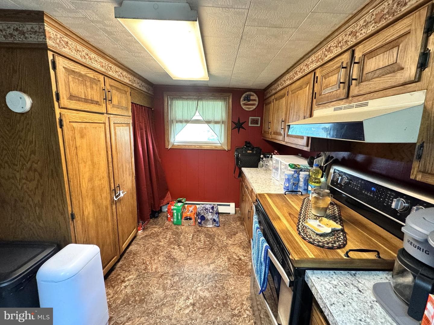 421 E Freedom Avenue photo 4