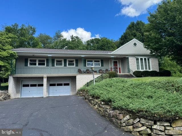 177 Scenic Drive, Lewistown