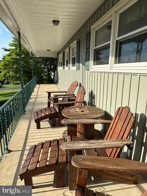 177 Scenic Drive photo 4