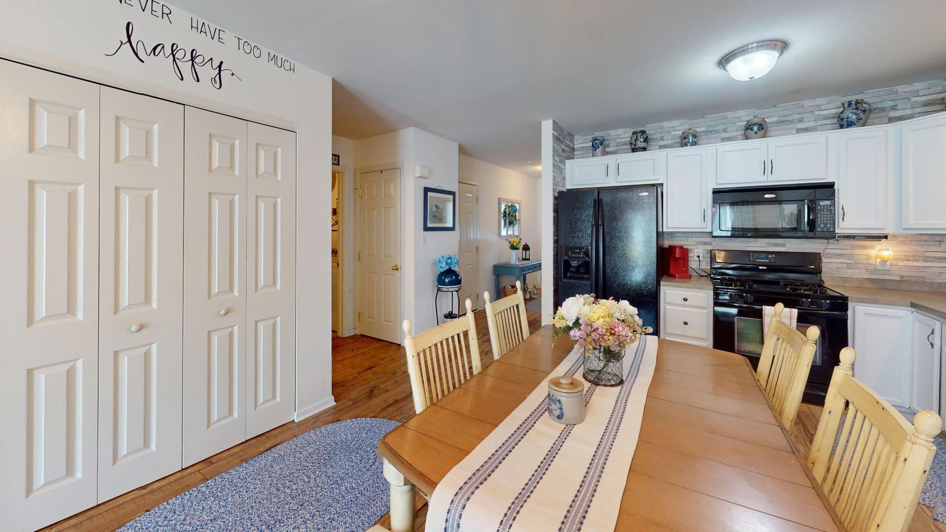 165 Cambridge Lane photo 6