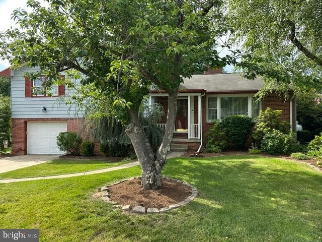 328 Cottage Place photo 1
