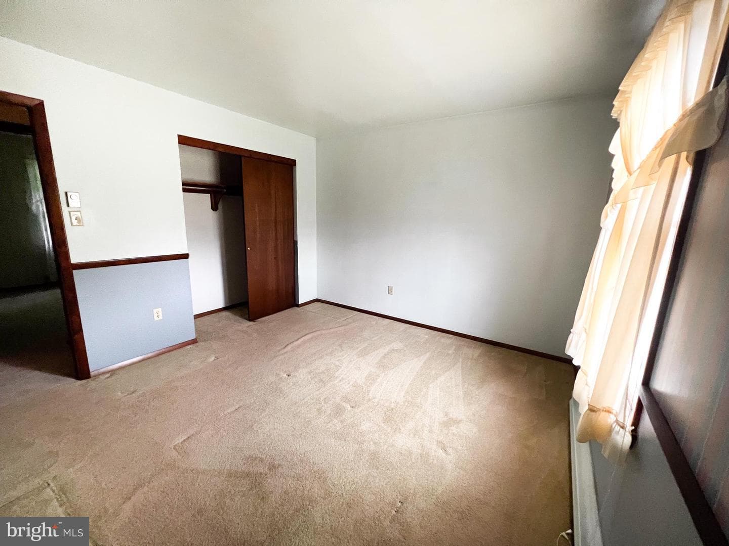 120 Liberty Lane photo 13