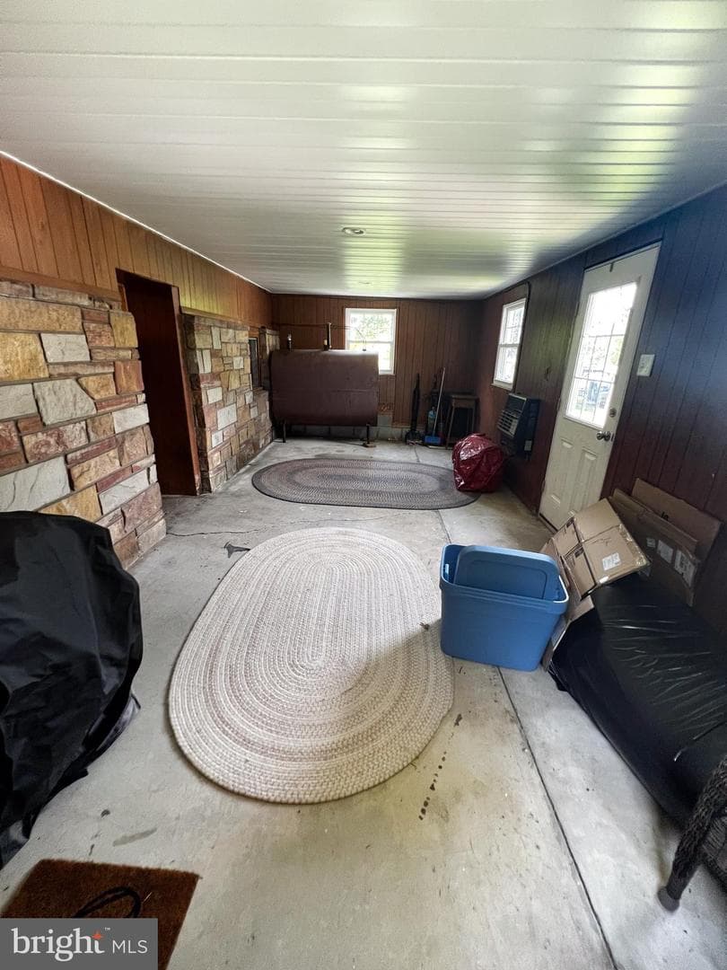 425 E Freedom Avenue photo 50