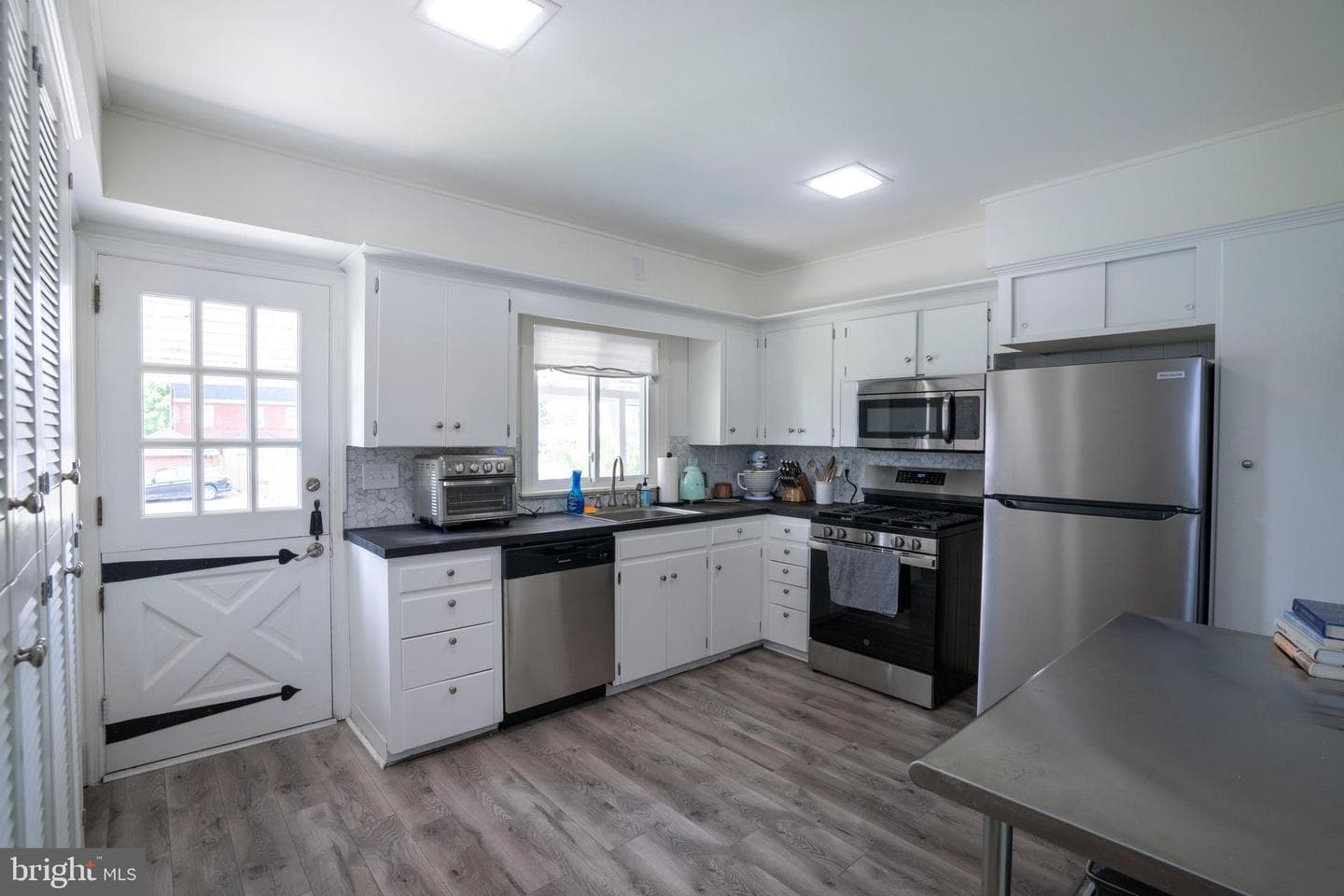 18 Sunset Road photo 18
