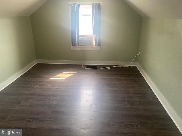 831 E Walnut Street photo 14