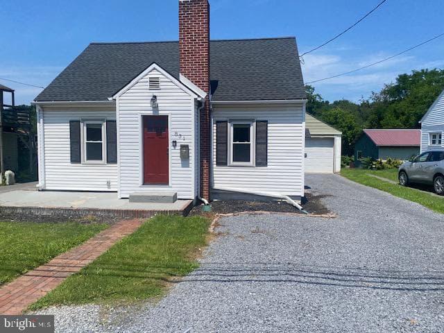 831 E Walnut Street photo 19