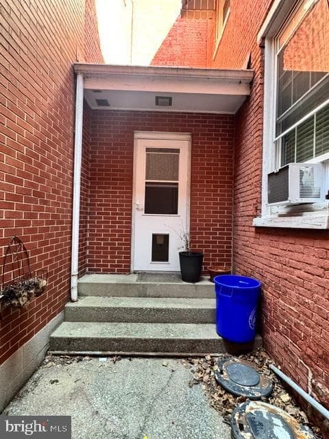 16 N Brown St photo 30