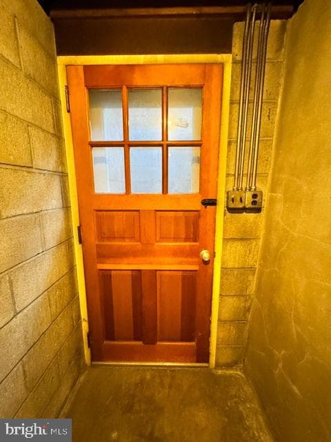 16 N Brown St photo 49