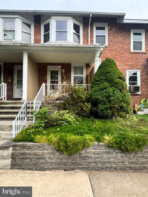106 Delaware Ave photo 4