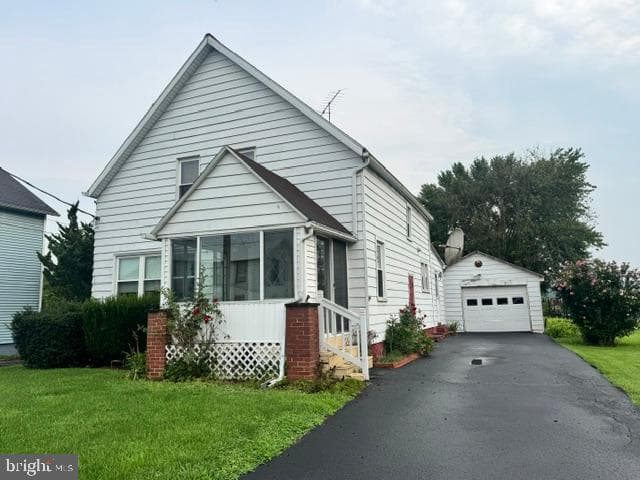 1463 N River Rd photo 1