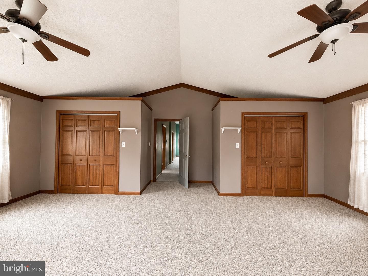 303 Flickerwood photo 16