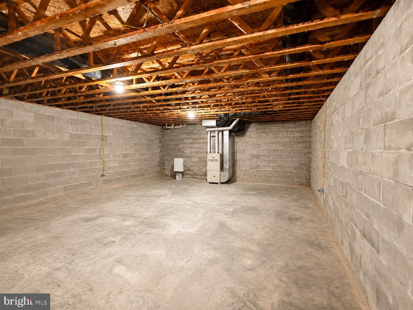 303 Flickerwood photo 20
