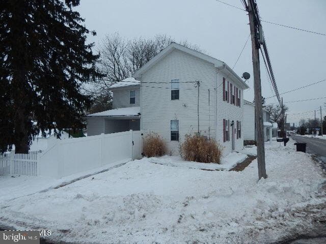 1096 Bloom Road photo 3