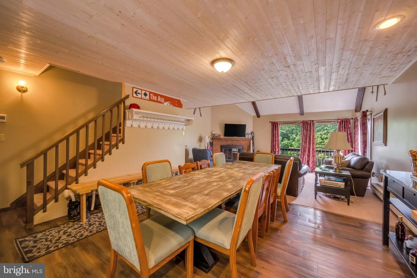 57 Slalom Way photo 2