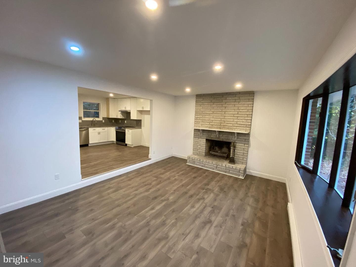 368 Scotch Pine Drive photo 6
