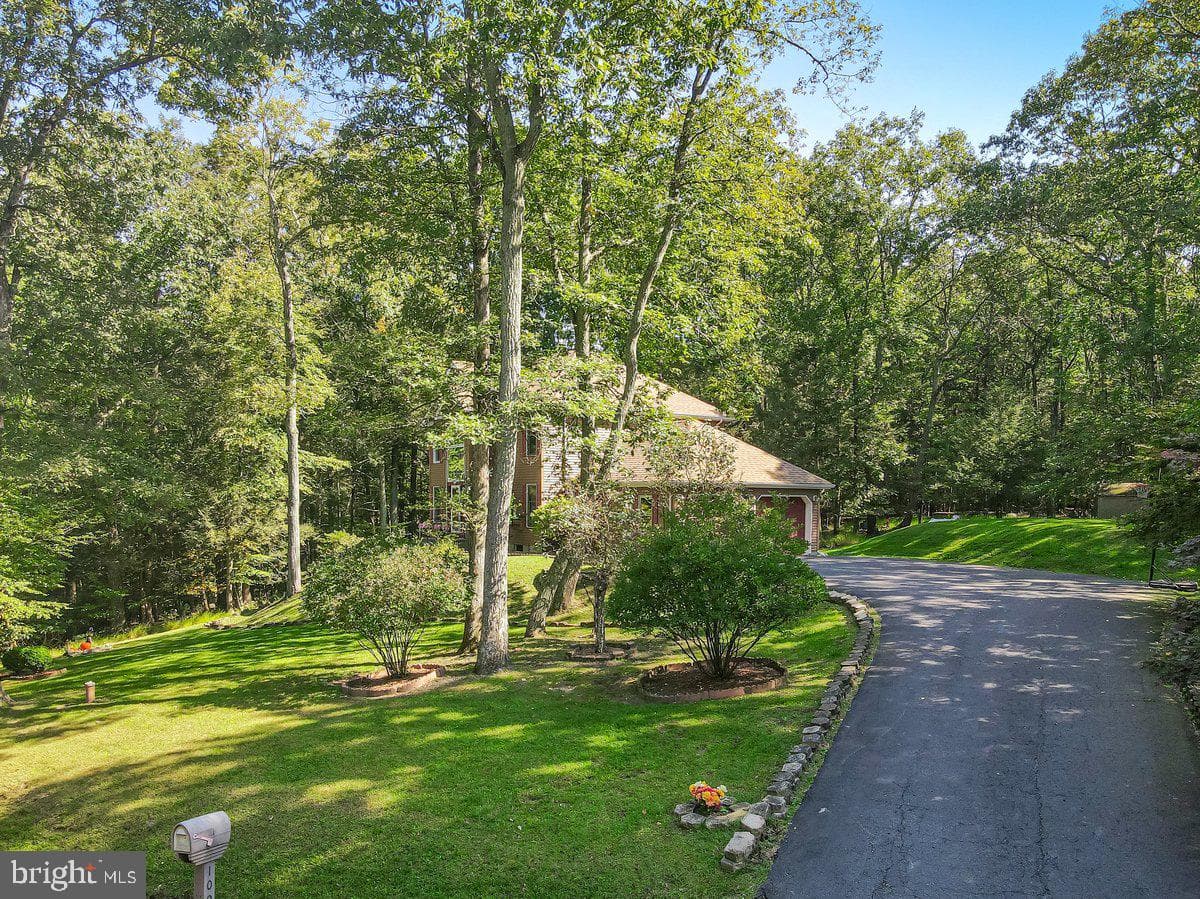 109 Woods Way photo 39