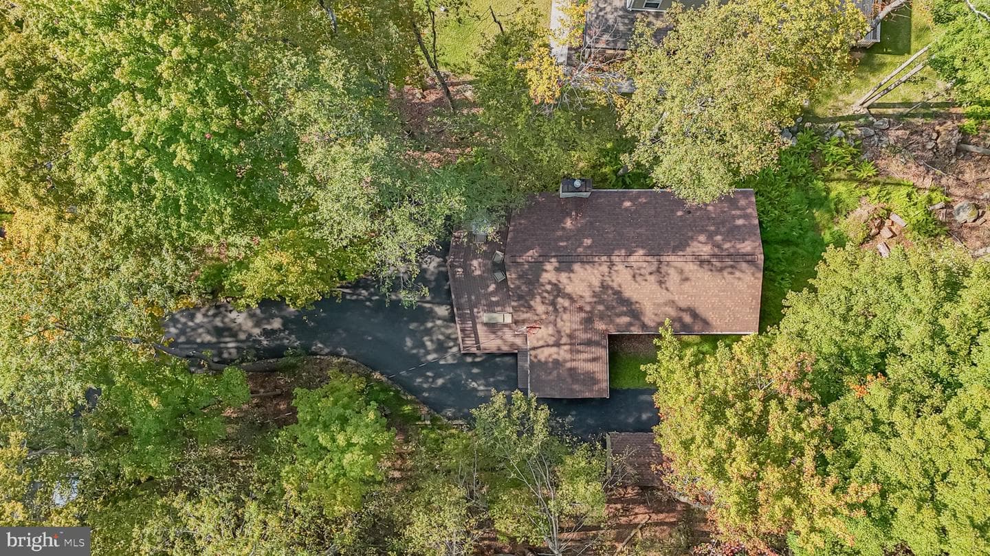 115 Maxatawny Drive photo 33