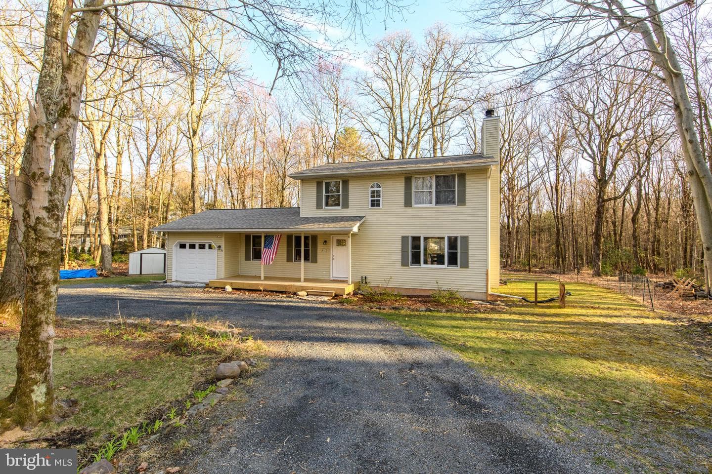 219 Robins Court photo 2
