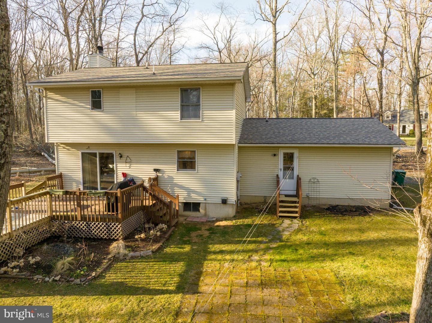219 Robins Court photo 30