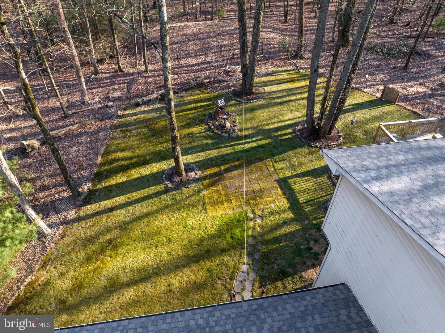 219 Robins Court photo 32