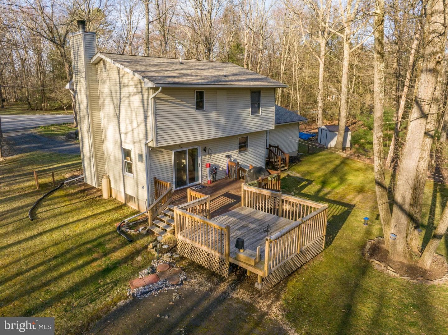 219 Robins Court photo 35