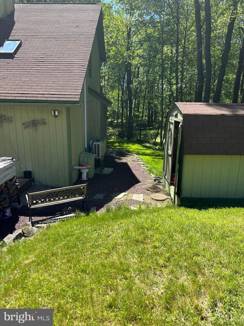 202 Tepee Drive photo 4