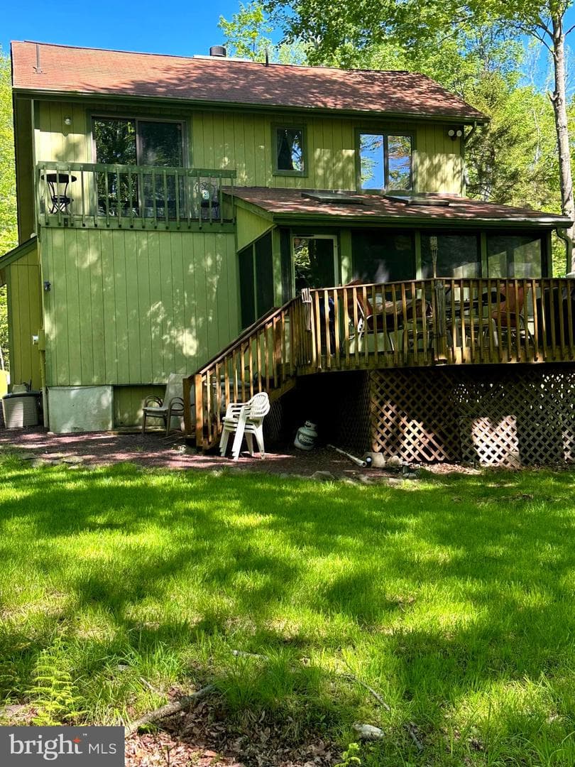 202 Tepee Drive photo 6