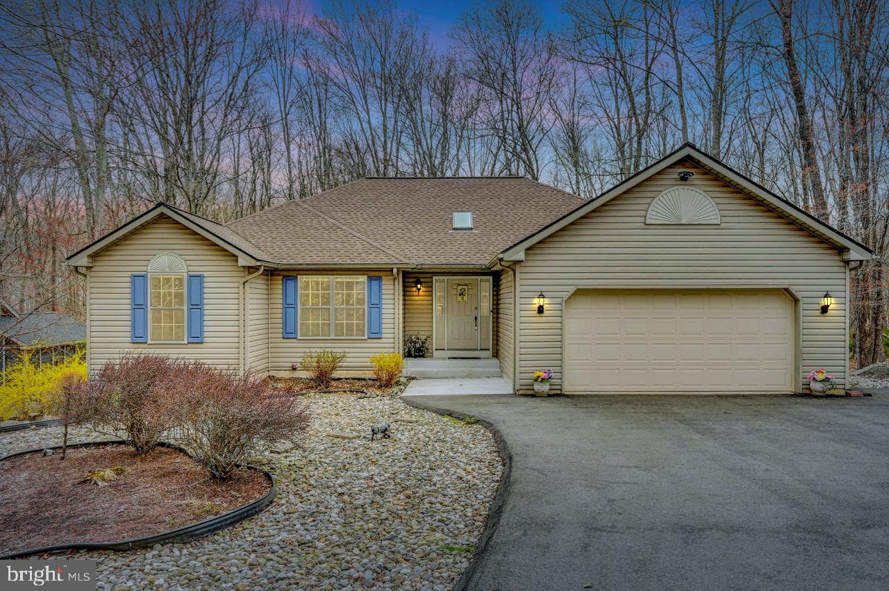 3115 Sparrow Court photo 3