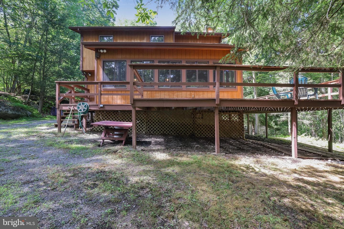 424 Iroquois Loop photo 7