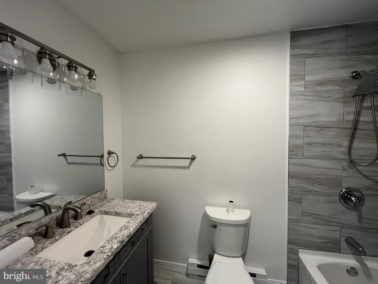 2533 Country Club Drive photo 20