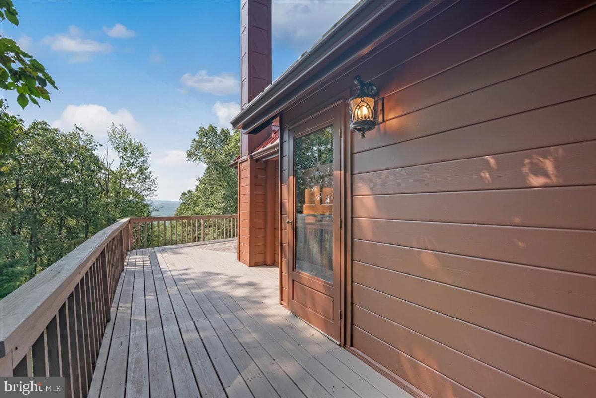 141 Longview Drive photo 73