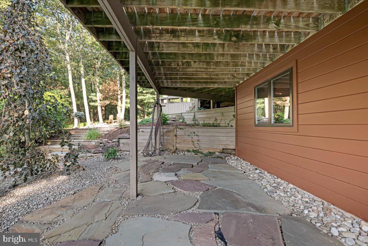 141 Longview Drive photo 76