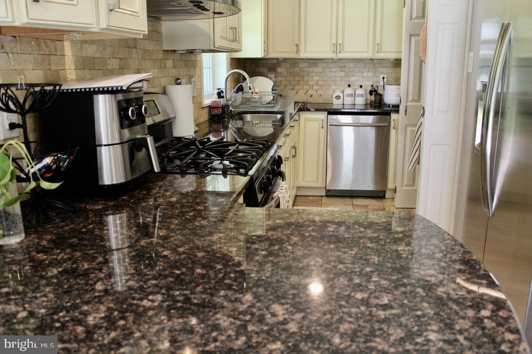 226 George Drive photo 42