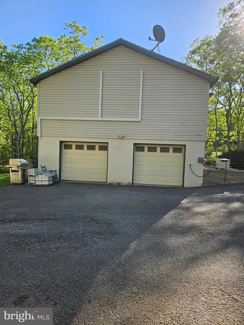 692 Watercrest Avenue photo 31