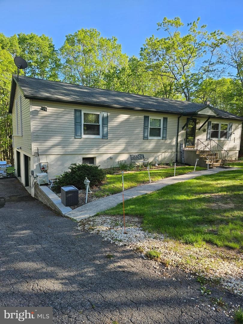692 Watercrest Avenue photo 32