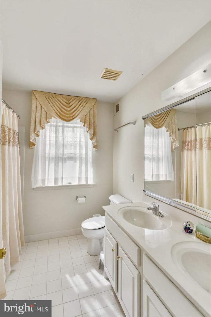 106 Daffodil Drive photo 33