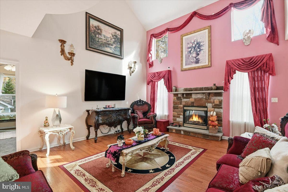603 Washington Crossing photo 9