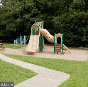 8066 Red Squirrel Drive photo 24