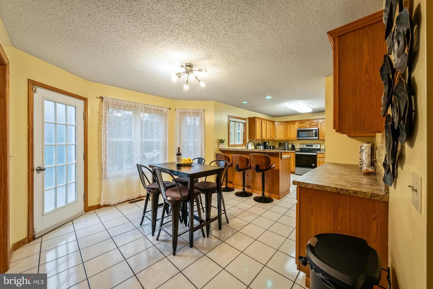 2121 Warwick Circle photo 24
