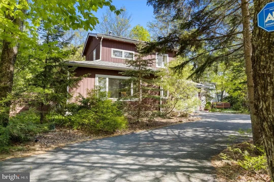 635 Patriot Lane photo 9