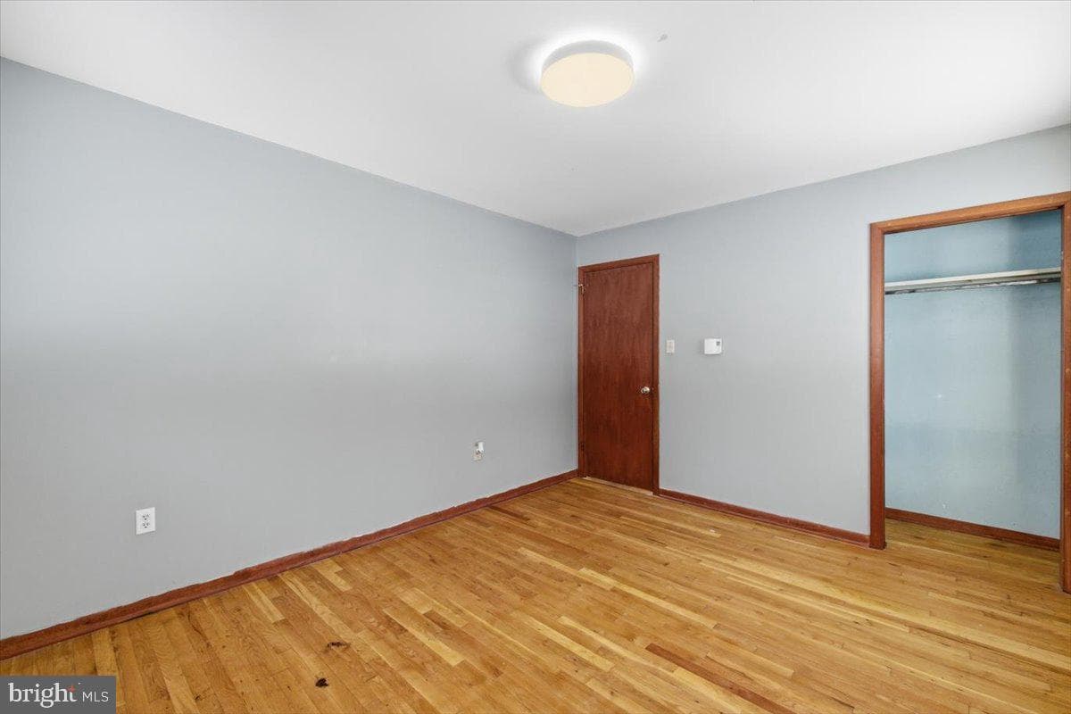 143 Anglemire Drive photo 35